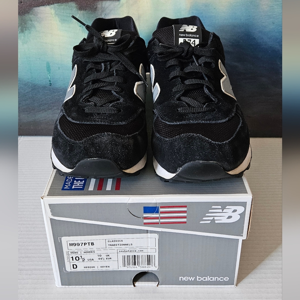 New Balance Sneakers EUC